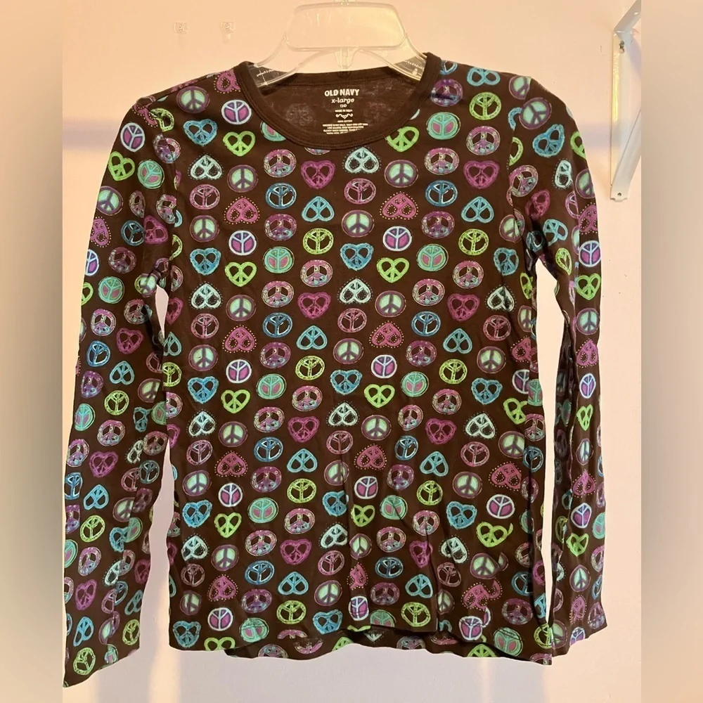 Old Navy Girl’s Long Sleeve T-Shirt, Size XL (14), Brown with 💙s and ☮️s